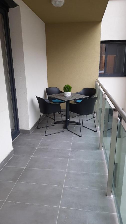 Bpr Space Grey Home With Balcony Budapest Ngoại thất bức ảnh