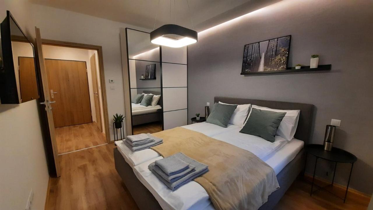 Bpr Space Grey Home With Balcony Budapest Ngoại thất bức ảnh